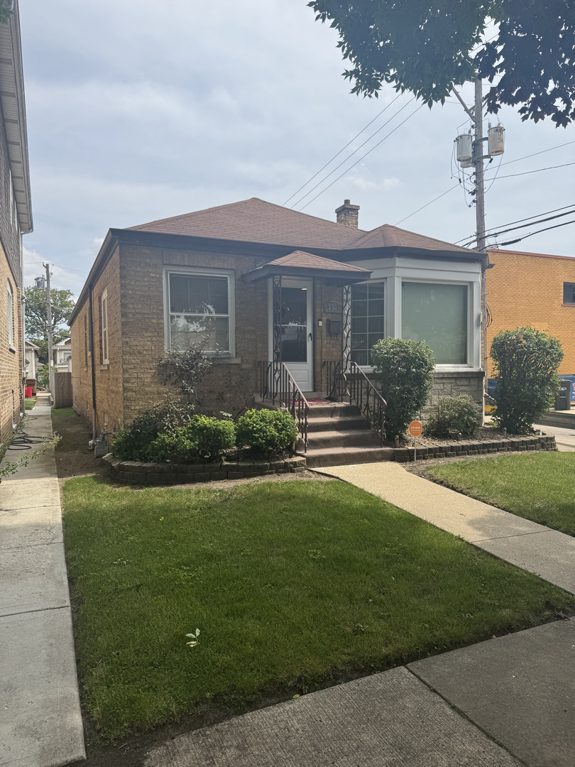 2527 Keystone Avenue, North Riverside, IL 60546