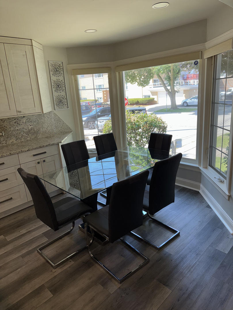 2527 Keystone Avenue, North Riverside, IL 60546