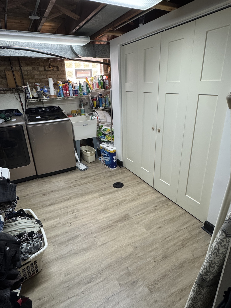 2527 Keystone Avenue, North Riverside, IL 60546