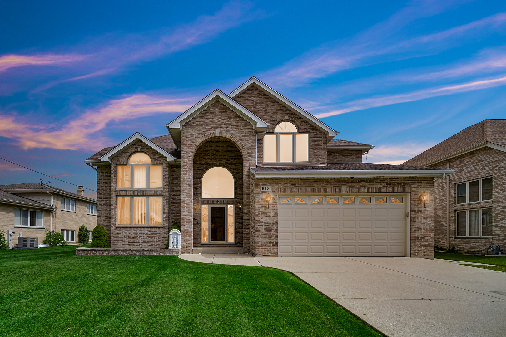 9131 Delphia Avenue, Des Plaines, IL 60016