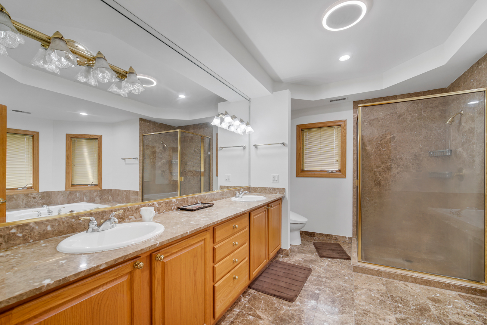 9131 Delphia Avenue, Des Plaines, IL 60016