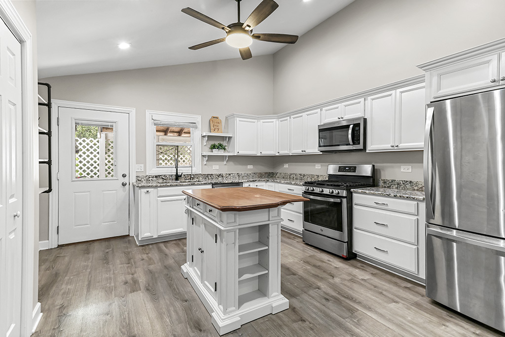 24241 W Hummingbird Drive, Channahon, IL 60410