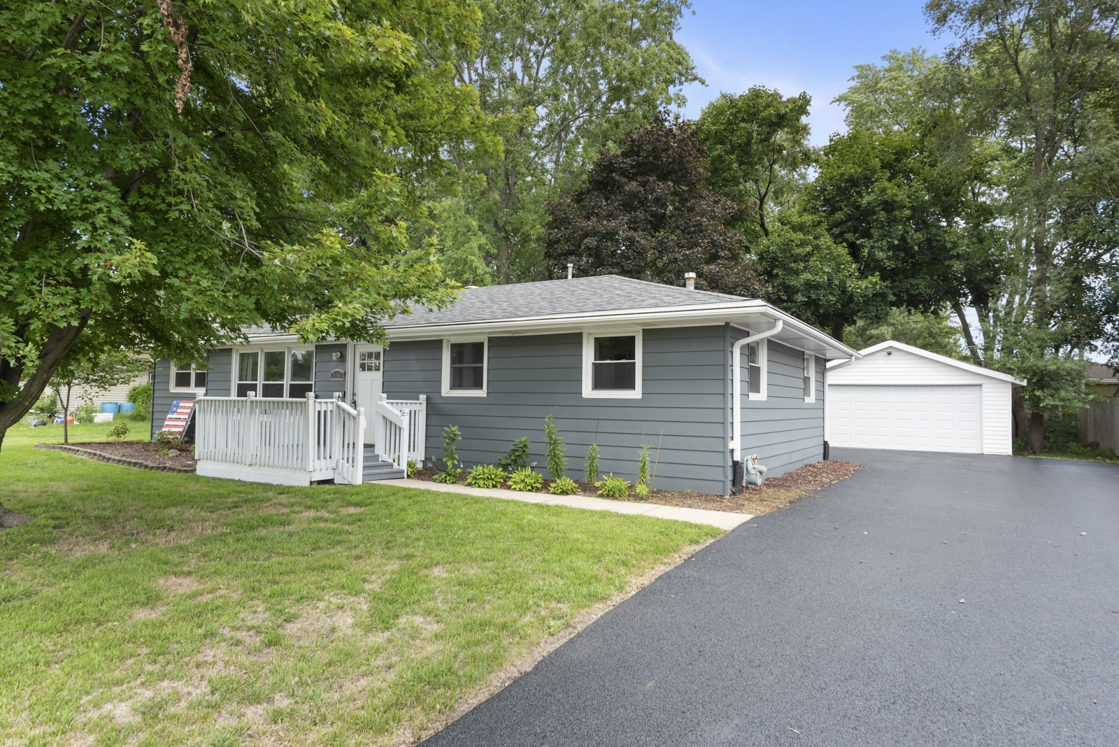 330 Lee Street, Manhattan, IL 60442