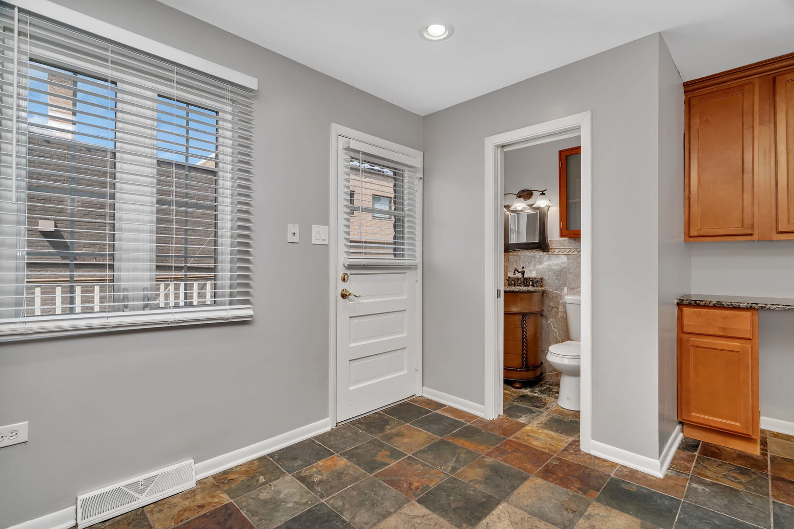 13 S Waiola Avenue #5, La Grange, IL 60525