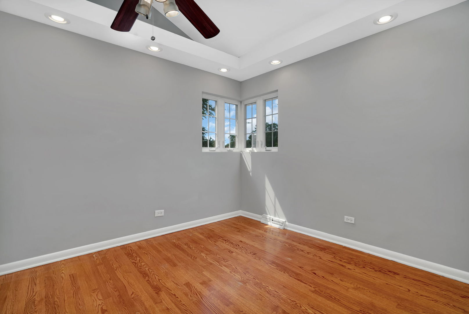 13 S Waiola Avenue #5, La Grange, IL 60525