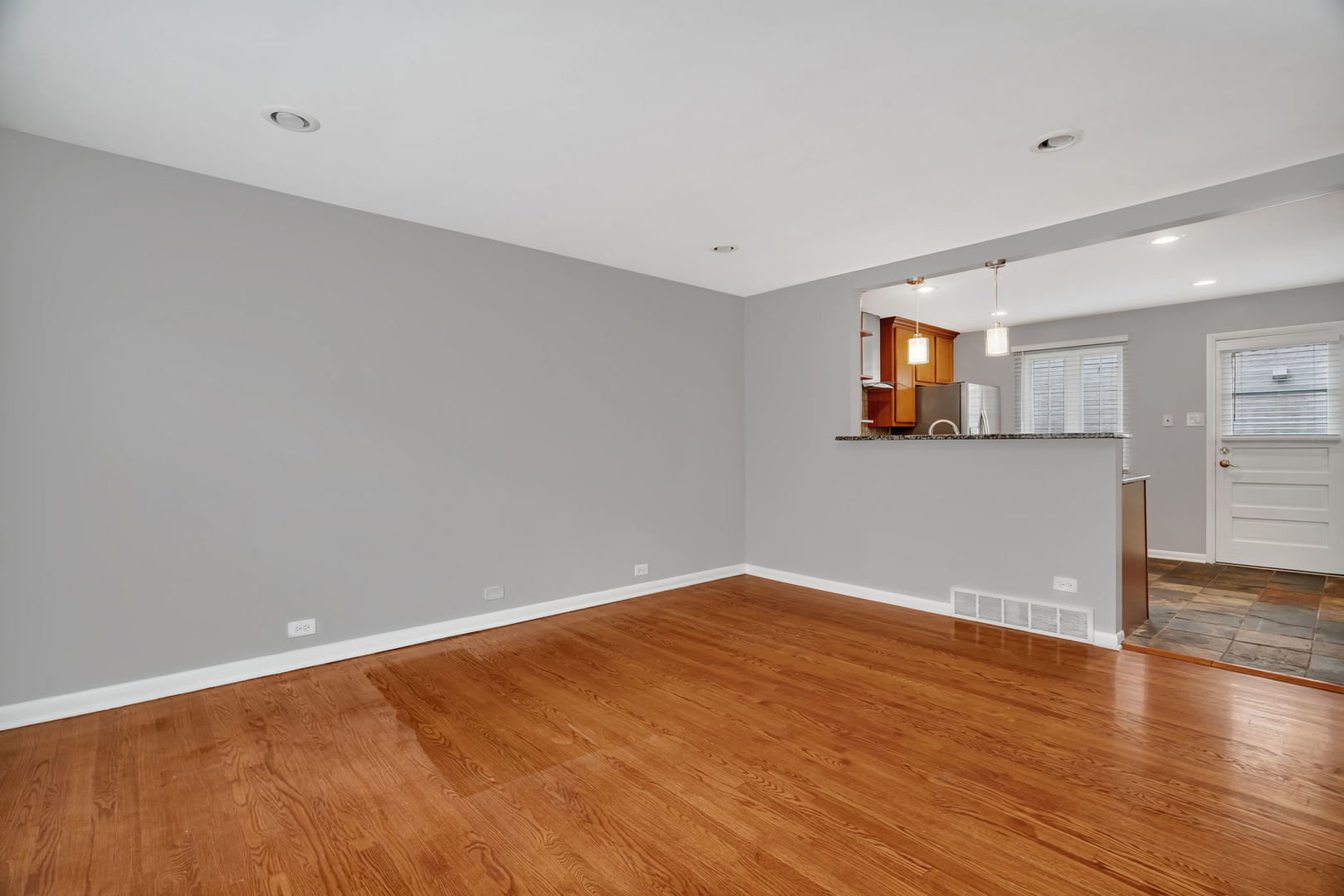 13 S Waiola Avenue #5, La Grange, IL 60525