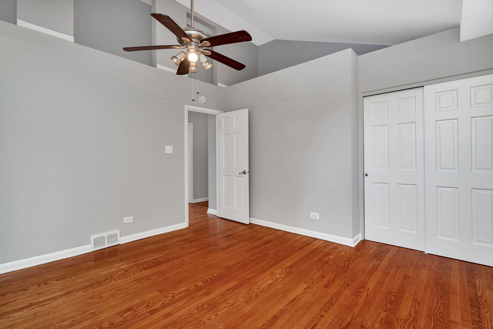 13 S Waiola Avenue #5, La Grange, IL 60525