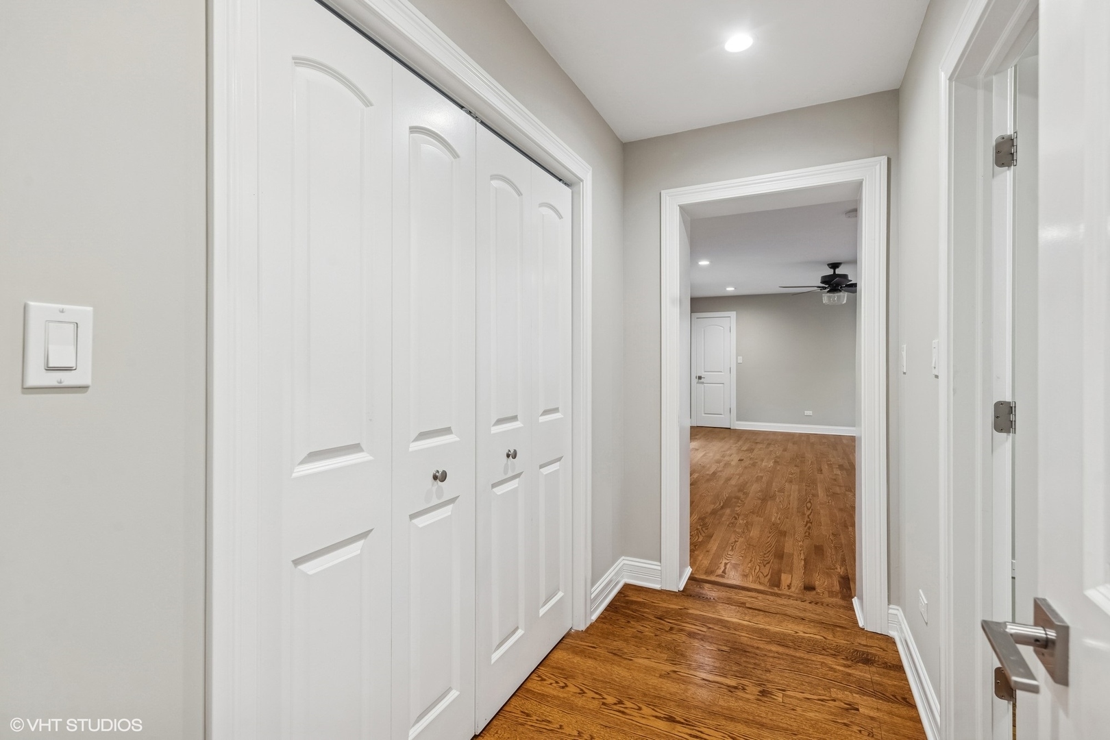 3950 Downers Drive, Downers Grove, IL 60515