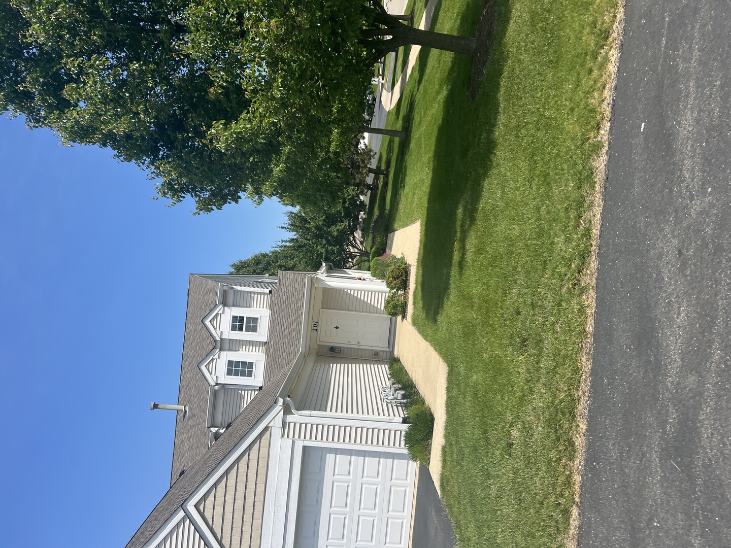 2419 SHEEHAN Drive #201, Naperville, IL 60564