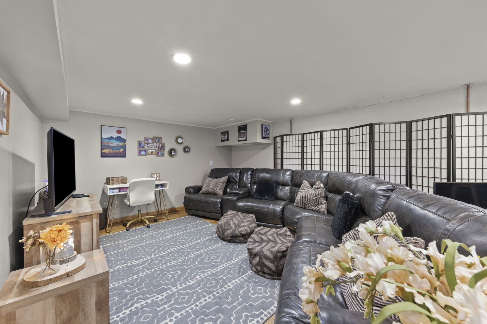 213 Redbud Drive, Joliet, IL 60433
