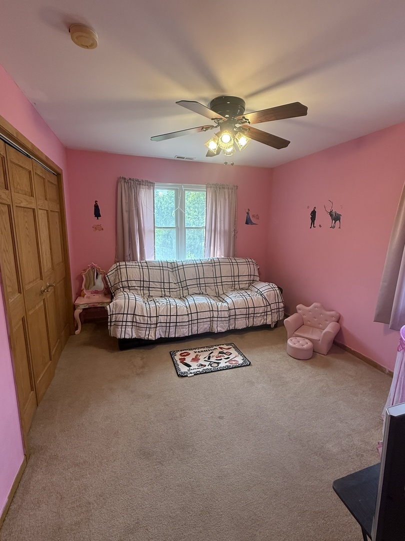 841 WILCOX Street, Mundelein, IL 60060