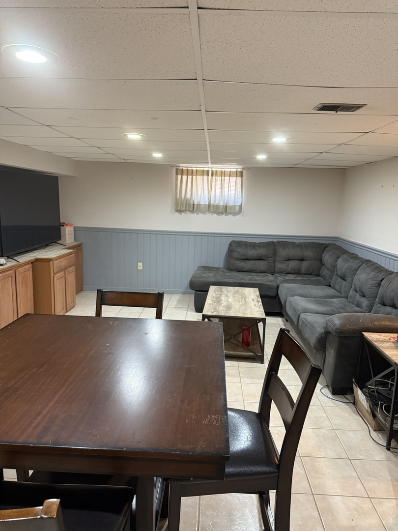 841 WILCOX Street, Mundelein, IL 60060