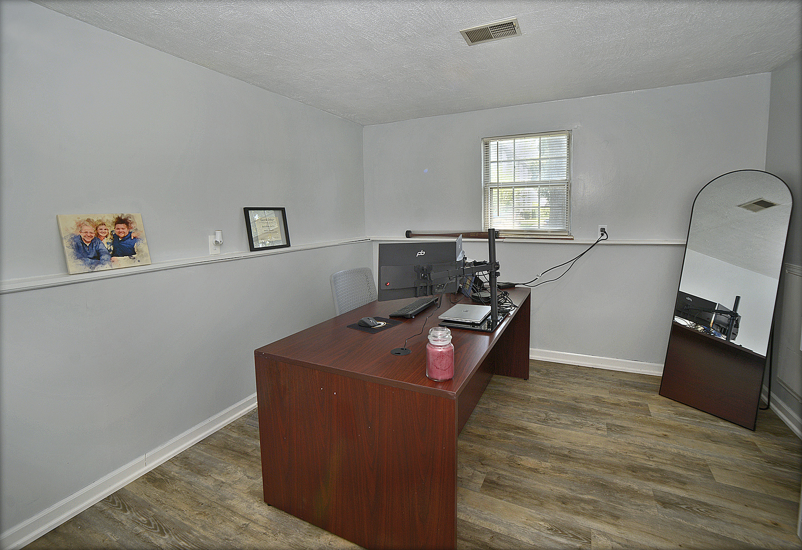 1403 Dakota Drive, Ottawa, IL 61350