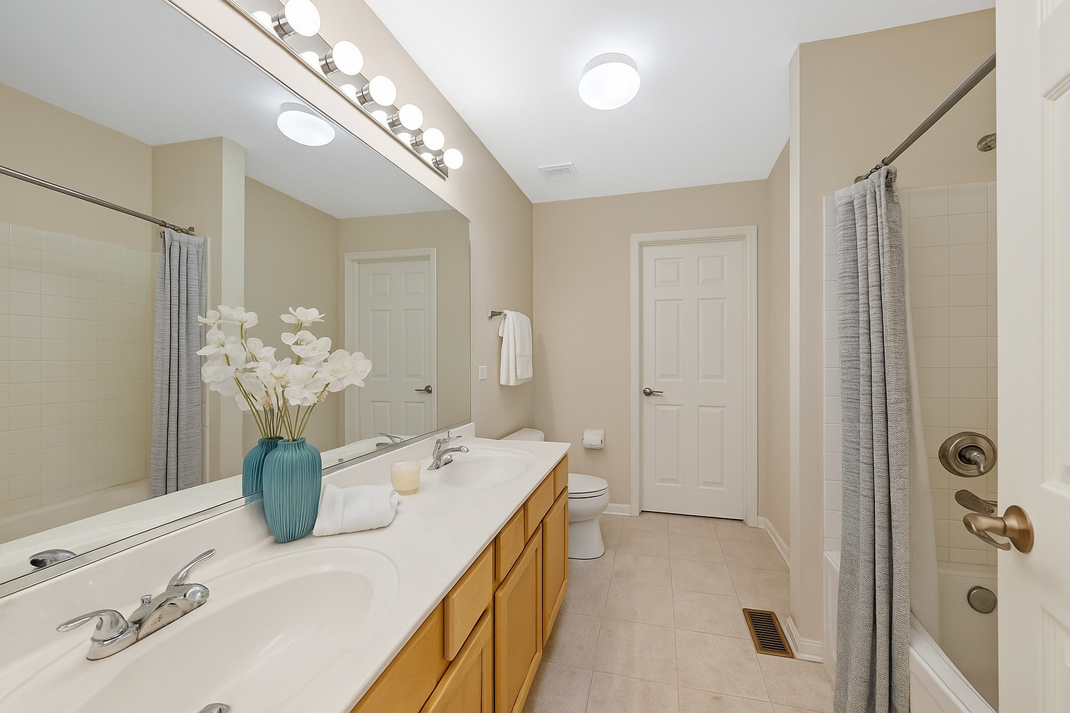2766 Borkshire Lane #2766, Aurora, IL 60502