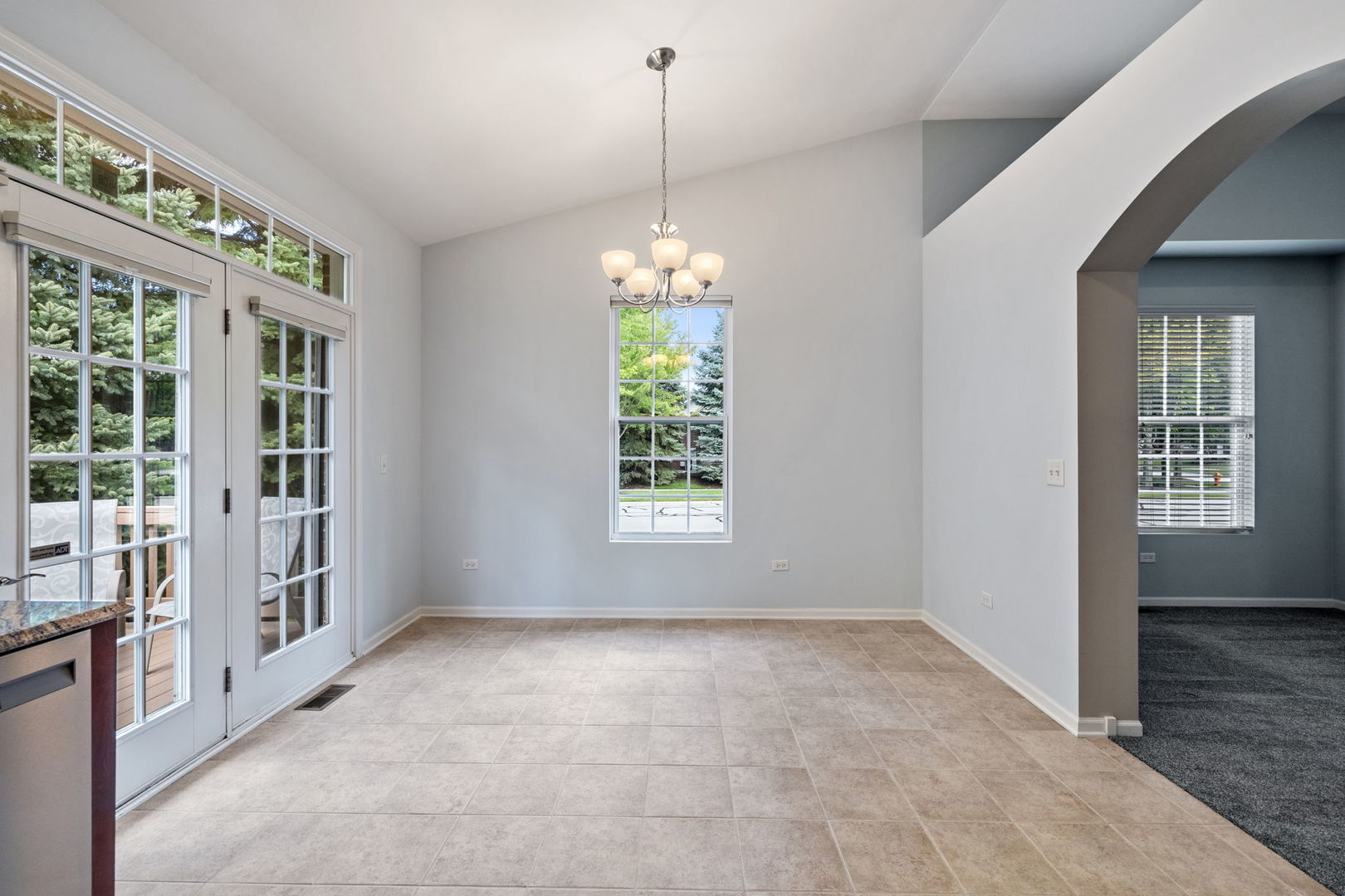 2801 Bond Circle, Naperville, IL 60563