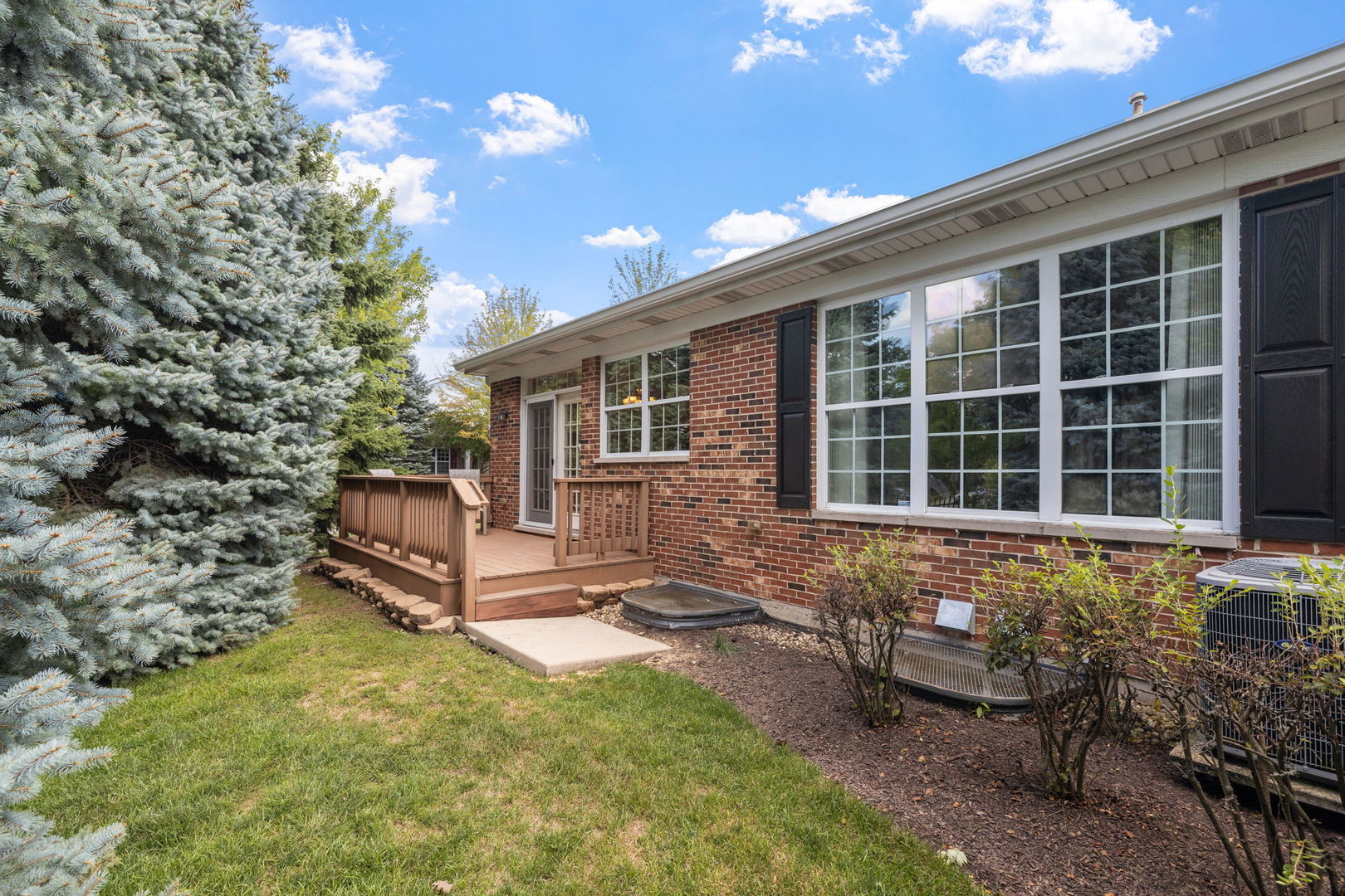 2801 Bond Circle, Naperville, IL 60563