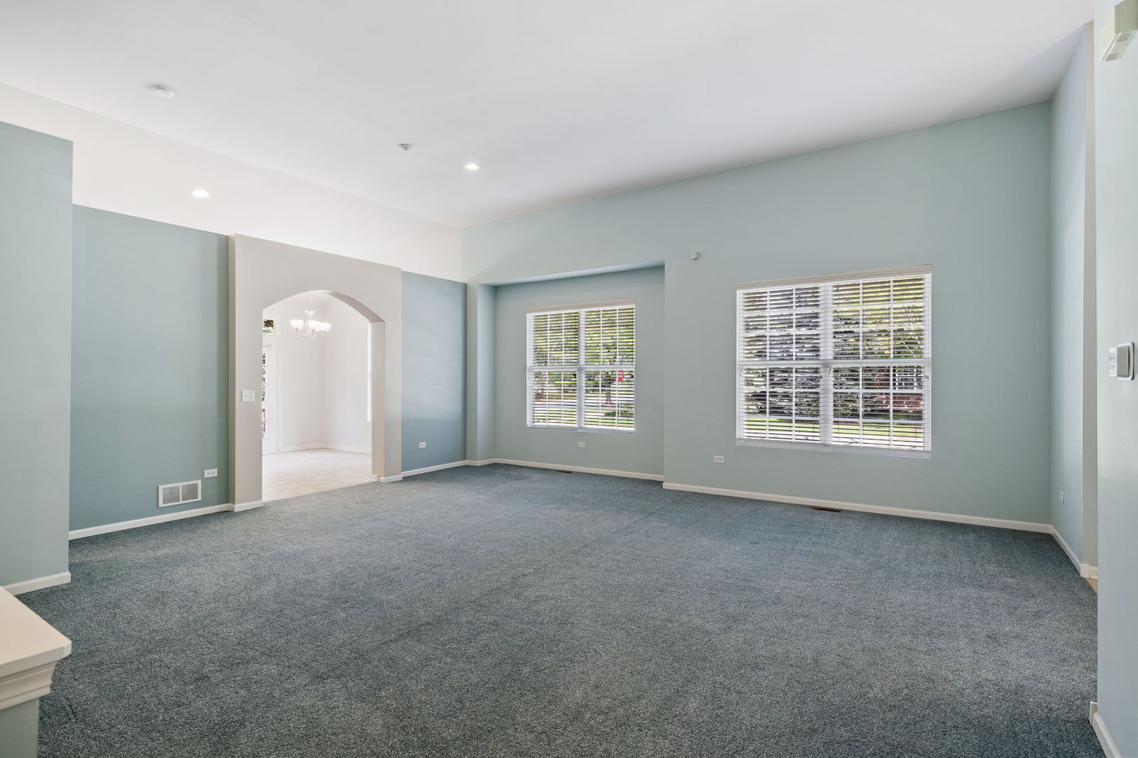 2801 Bond Circle, Naperville, IL 60563
