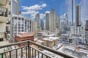 21 W Chestnut Street #1202, Chicago, IL 60610