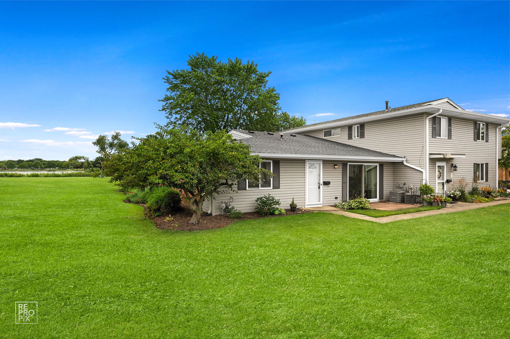 135 Barcliffe Lane #0, Schaumburg, IL 60194