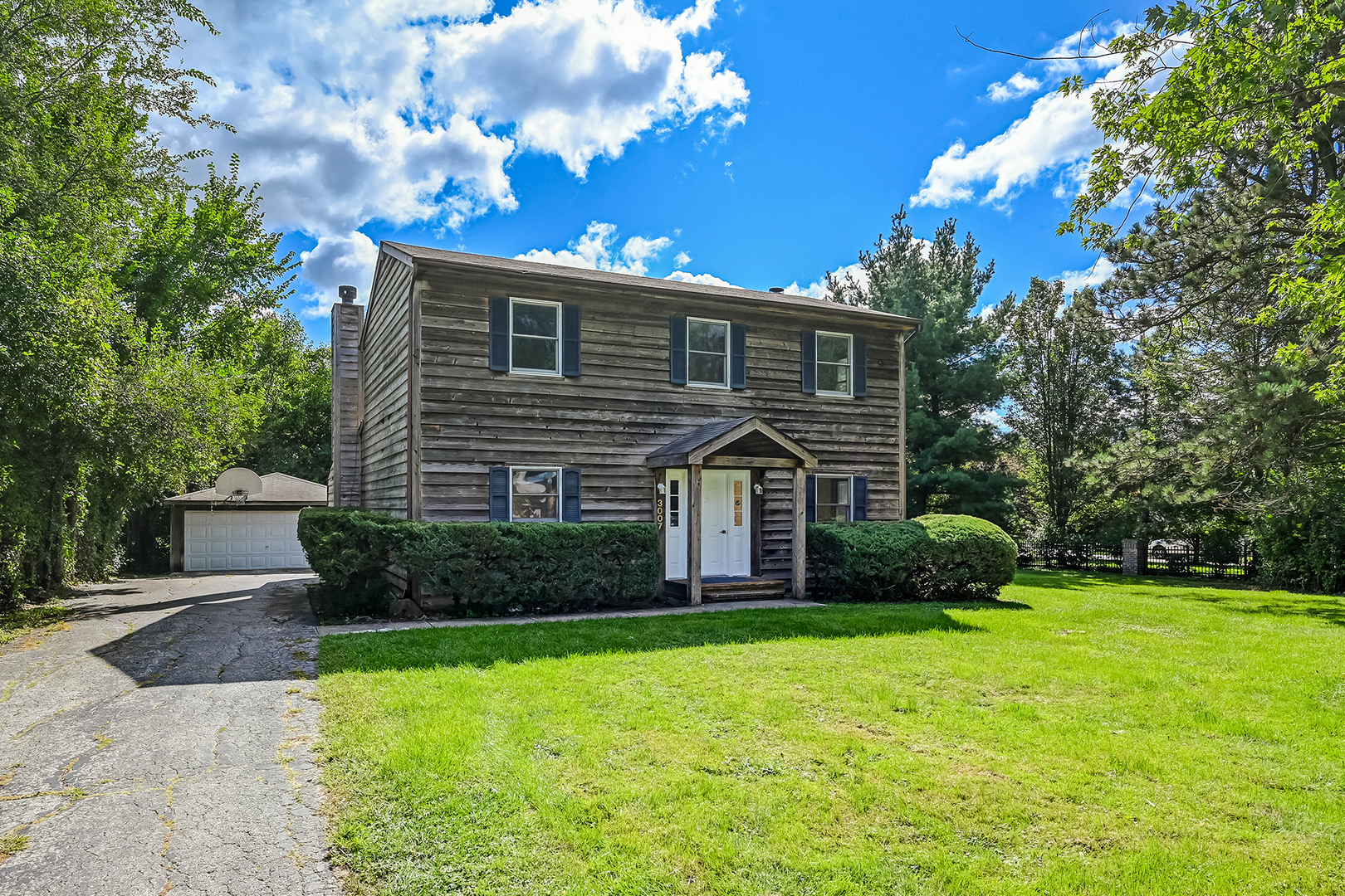 3007 Lincoln Road, Oak Brook, IL 60523