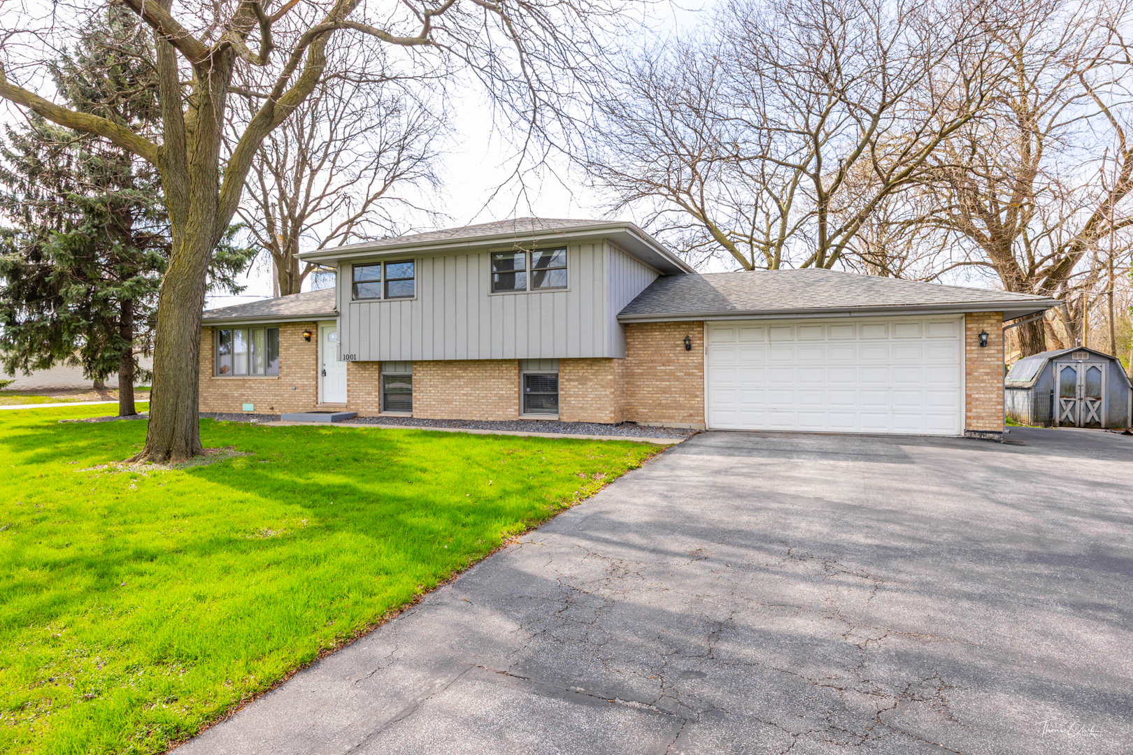 1001 172nd Street, Hazel Crest, IL 60429