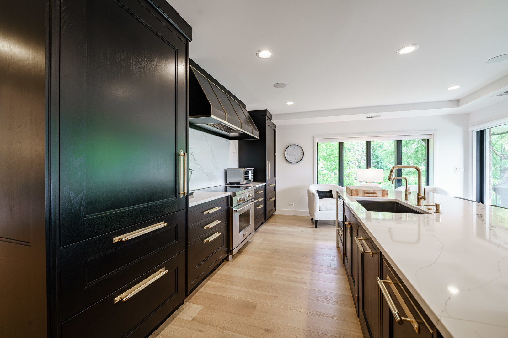 3 Oak Brook Club Drive #E307, Oak Brook, IL 60523