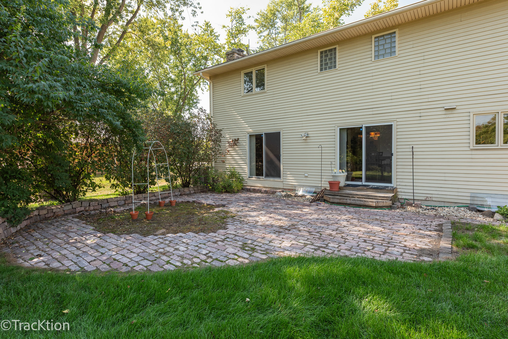 23061 N Apple Hill Lane, Lincolnshire, IL 60069
