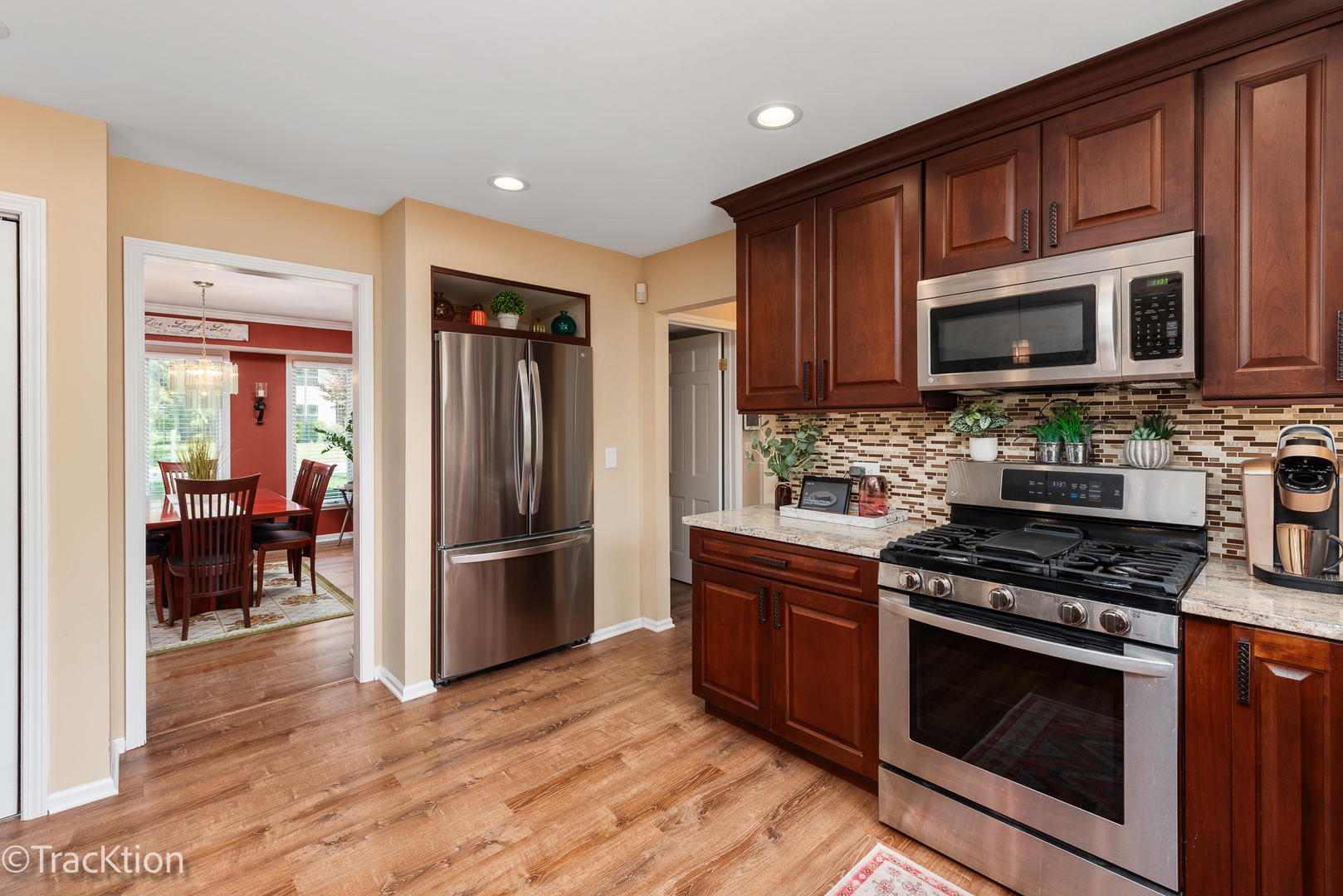 23061 N Apple Hill Lane, Lincolnshire, IL 60069