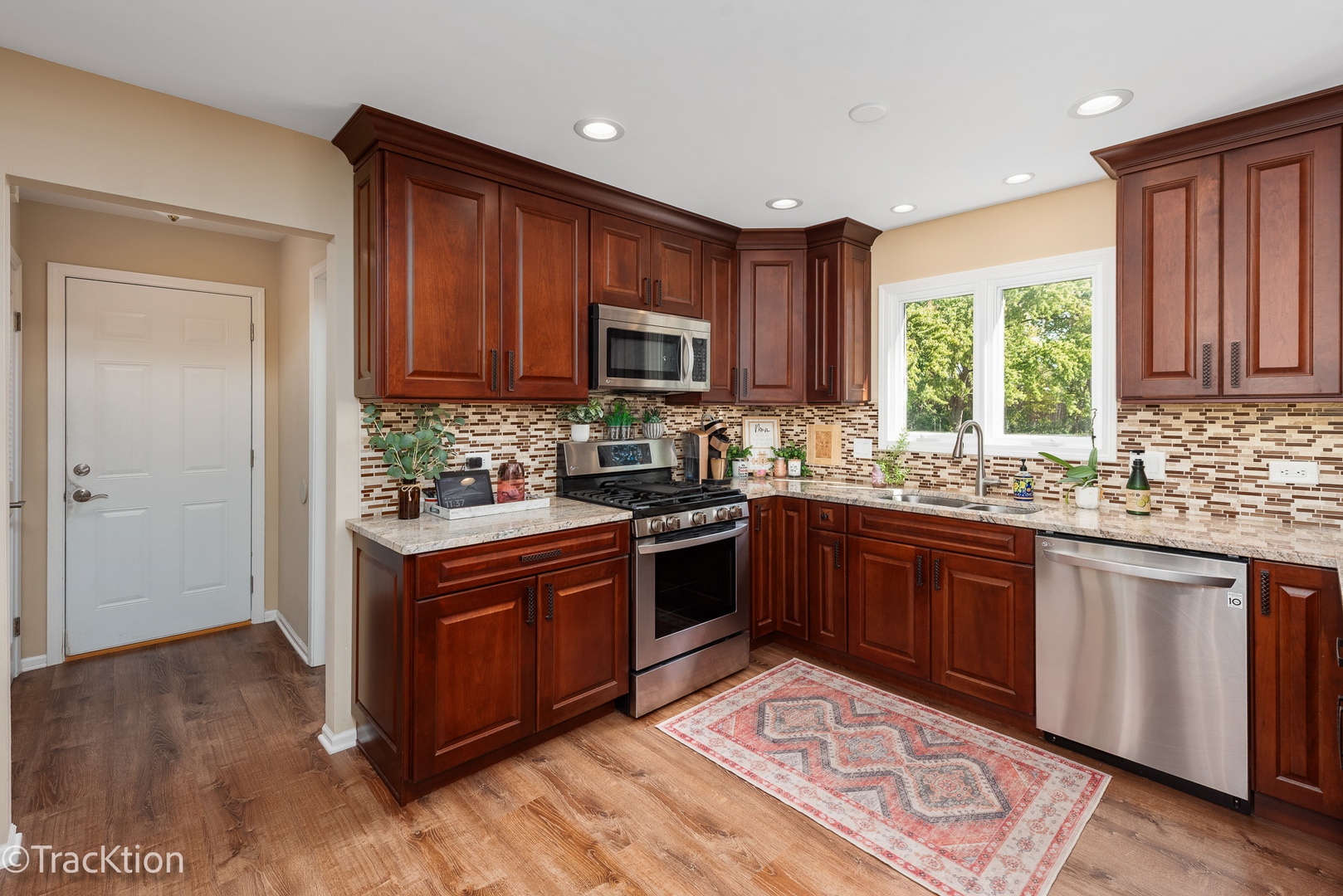 23061 N Apple Hill Lane, Lincolnshire, IL 60069