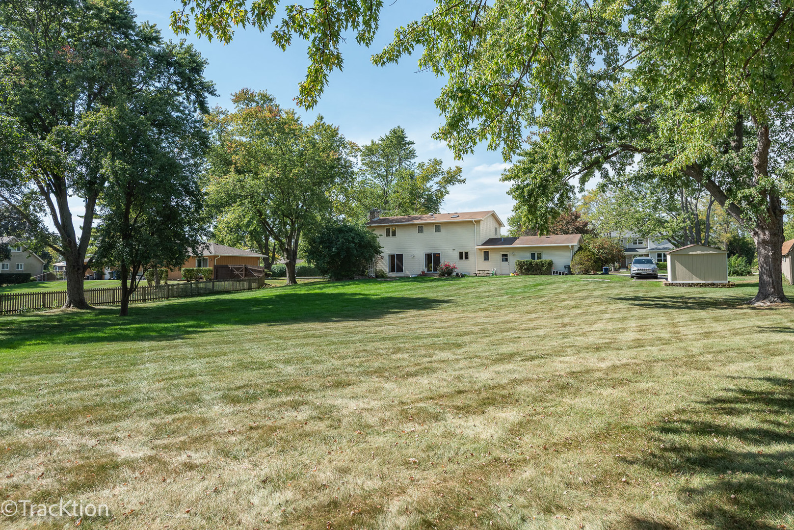 23061 N Apple Hill Lane, Lincolnshire, IL 60069