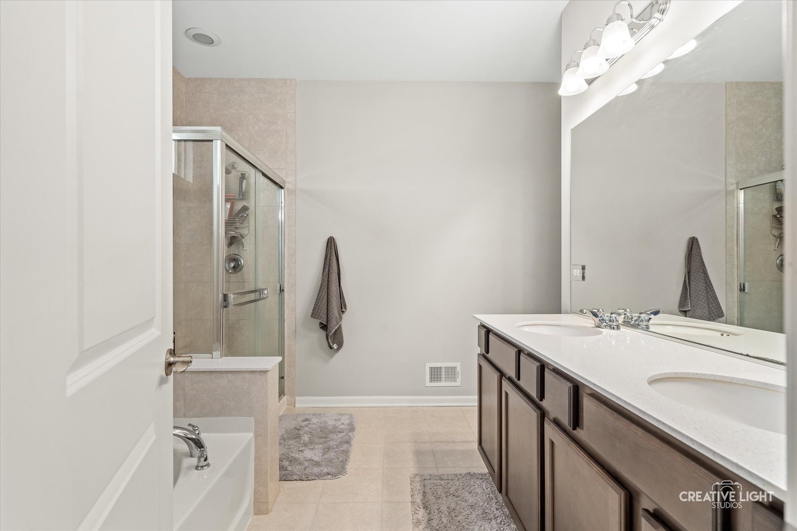 2671 Mclellan Boulevard, Yorkville, IL 60560