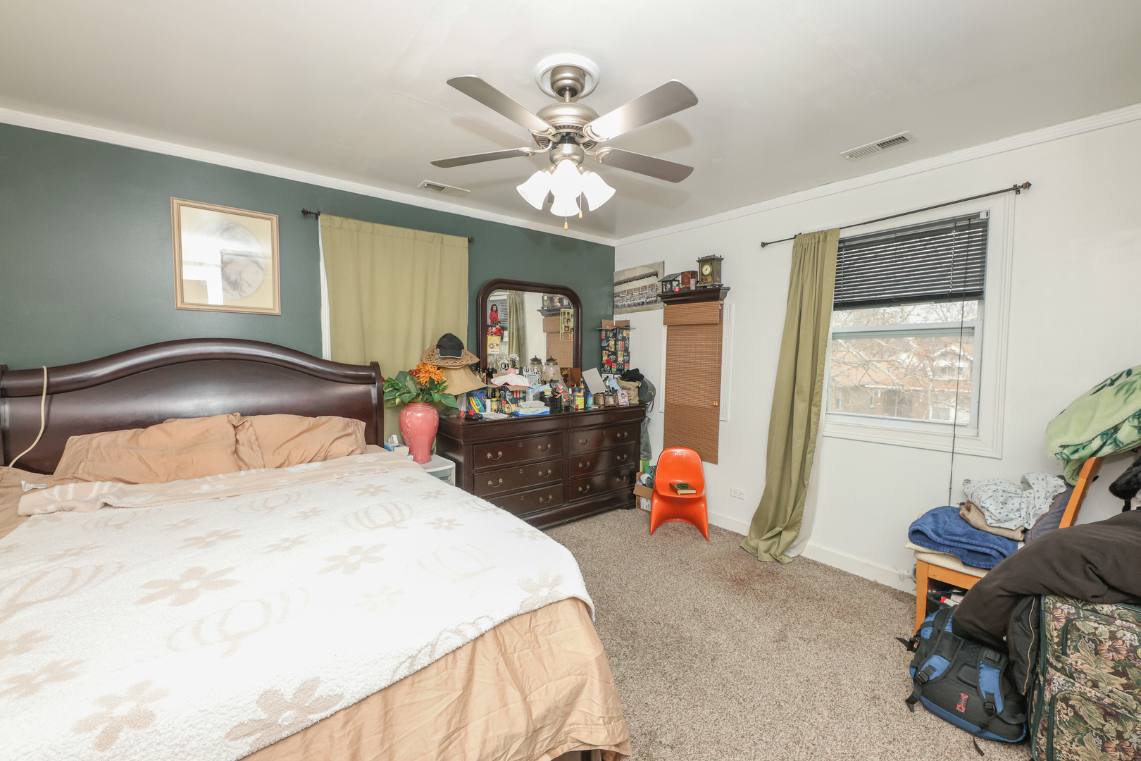 5351 N Kimball Avenue, Chicago, IL 60625