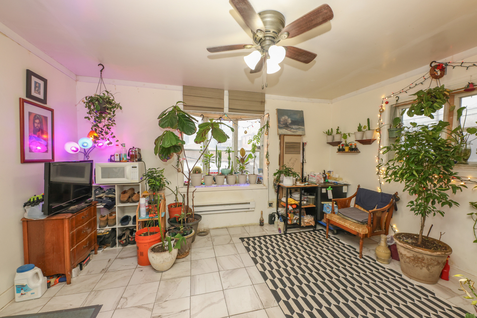 5351 N Kimball Avenue, Chicago, IL 60625