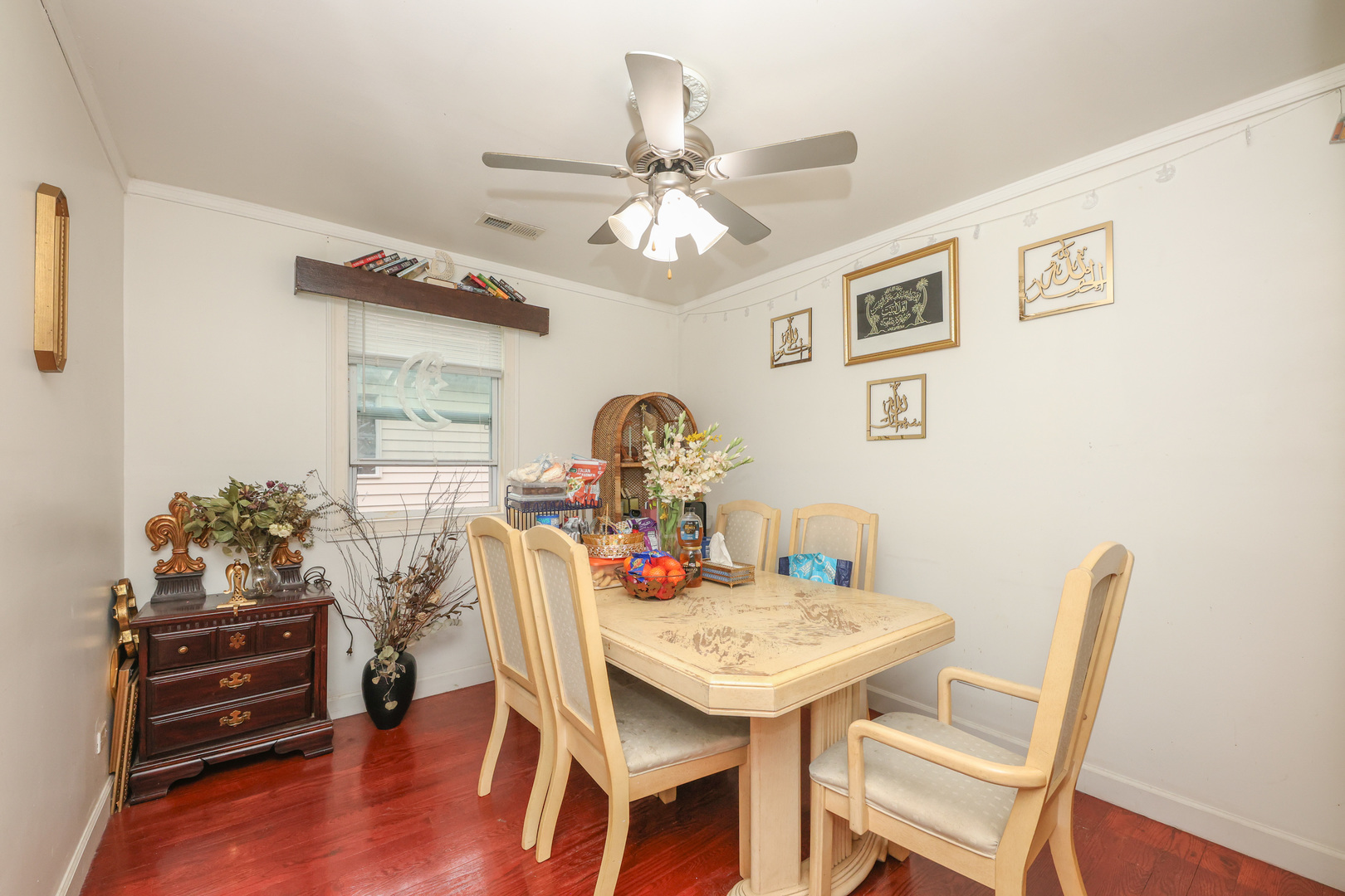 5351 N Kimball Avenue, Chicago, IL 60625