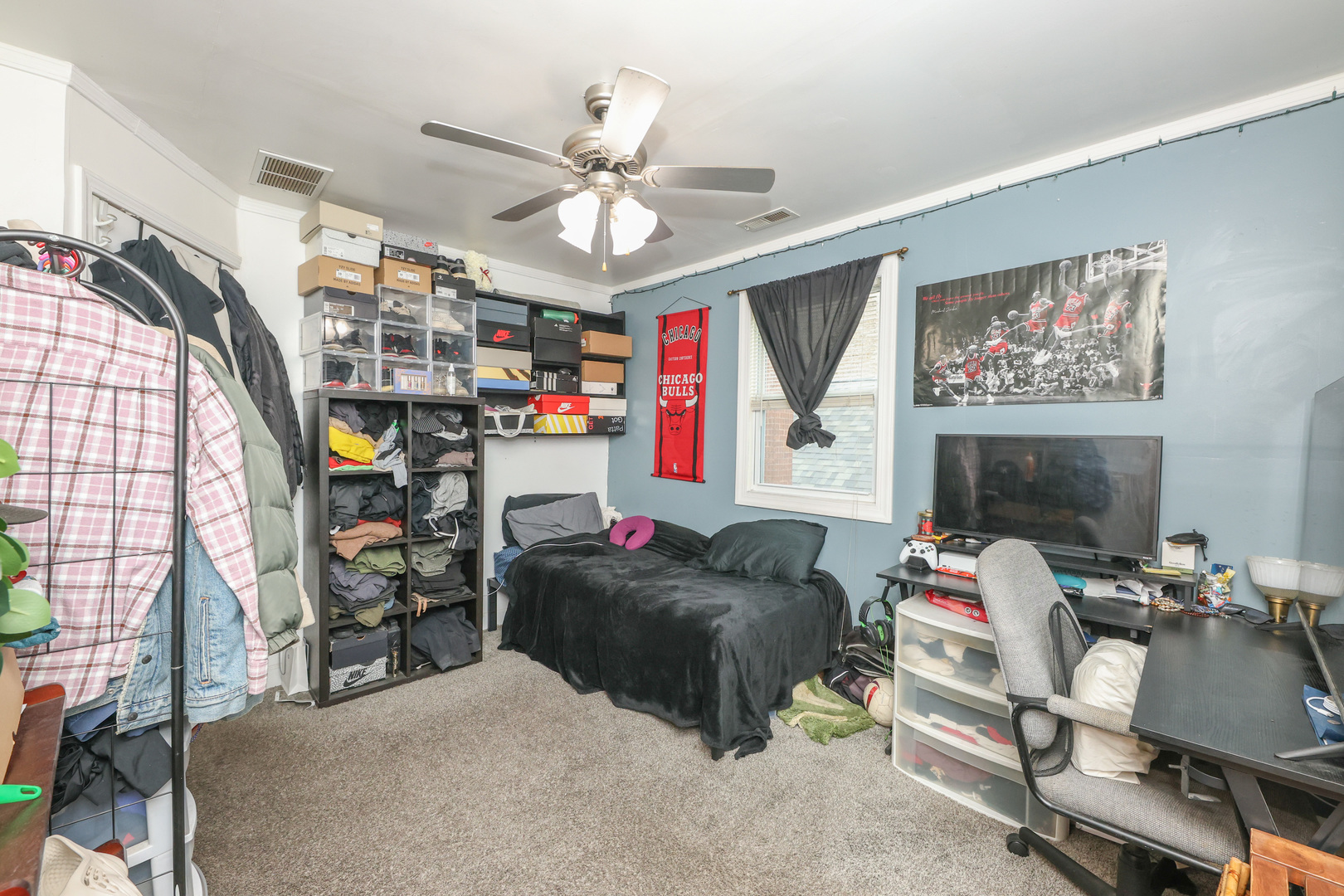 5351 N Kimball Avenue, Chicago, IL 60625