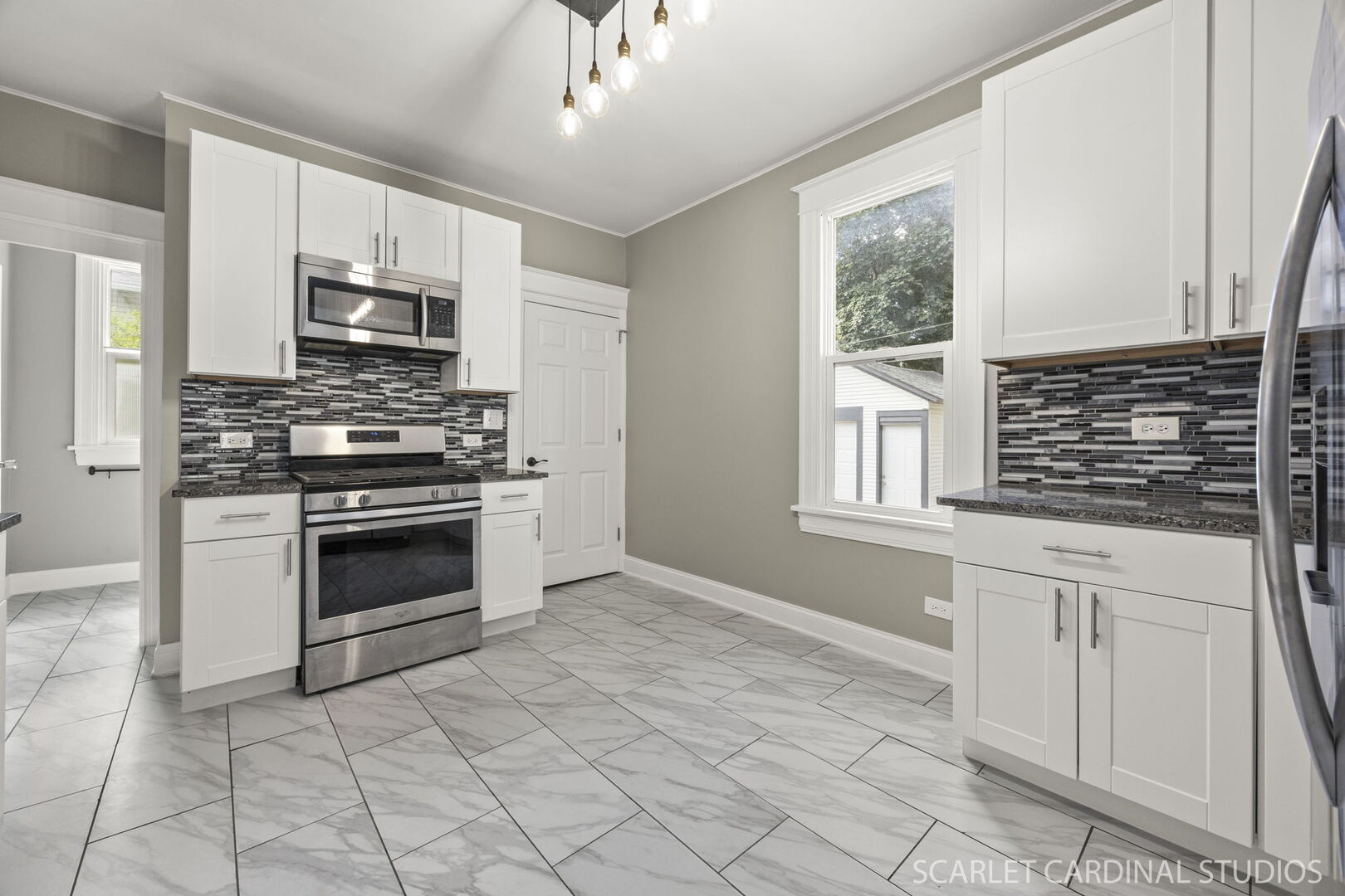 255 Plum Street, Aurora, IL 60506
