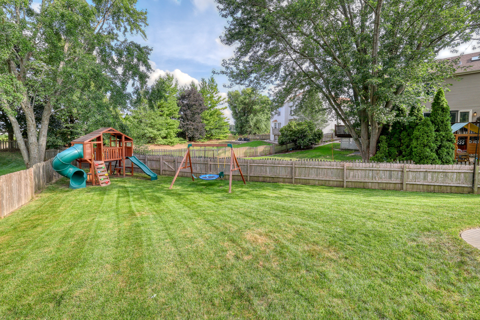 662 Nichole Lane, Geneva, IL 60134