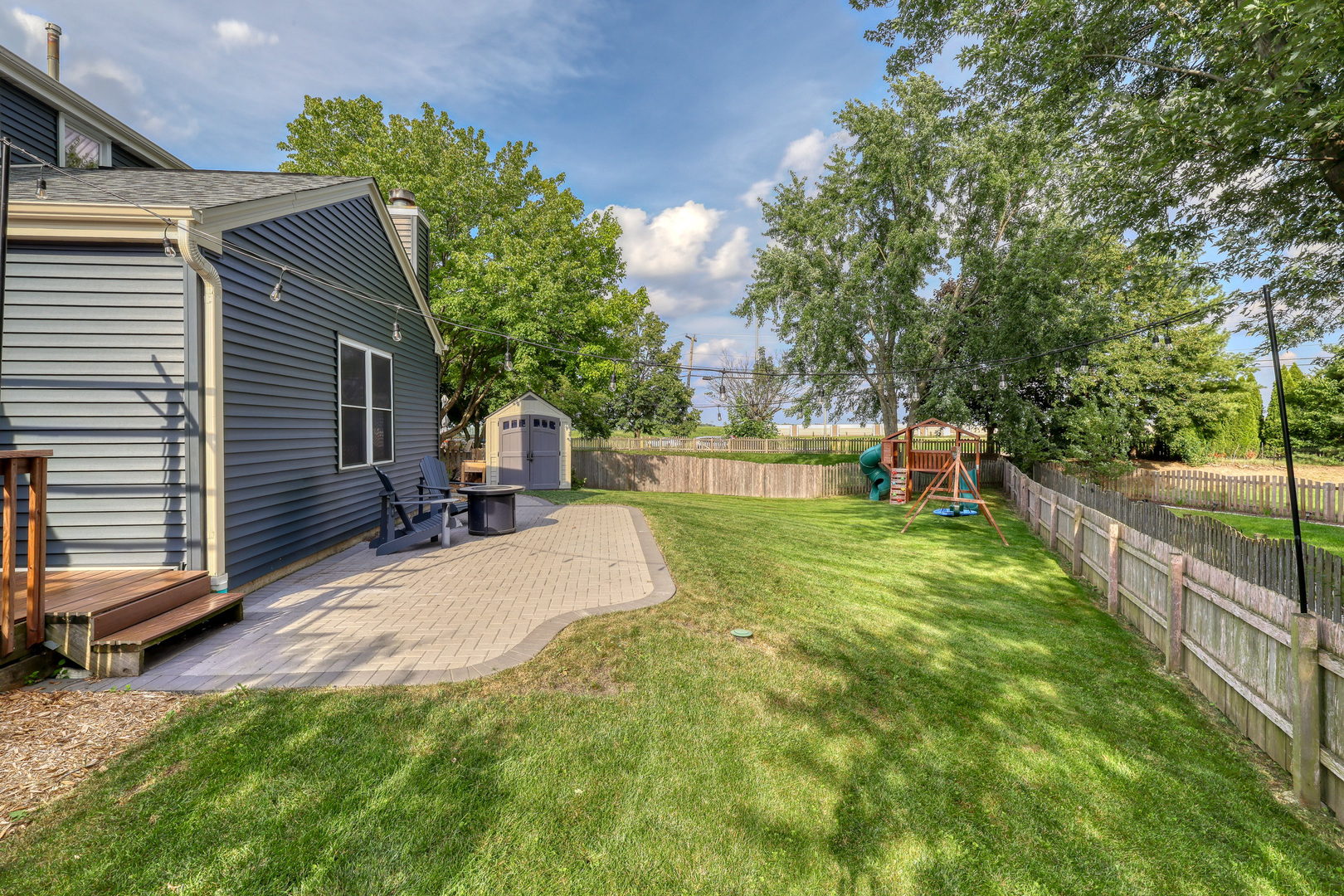 662 Nichole Lane, Geneva, IL 60134