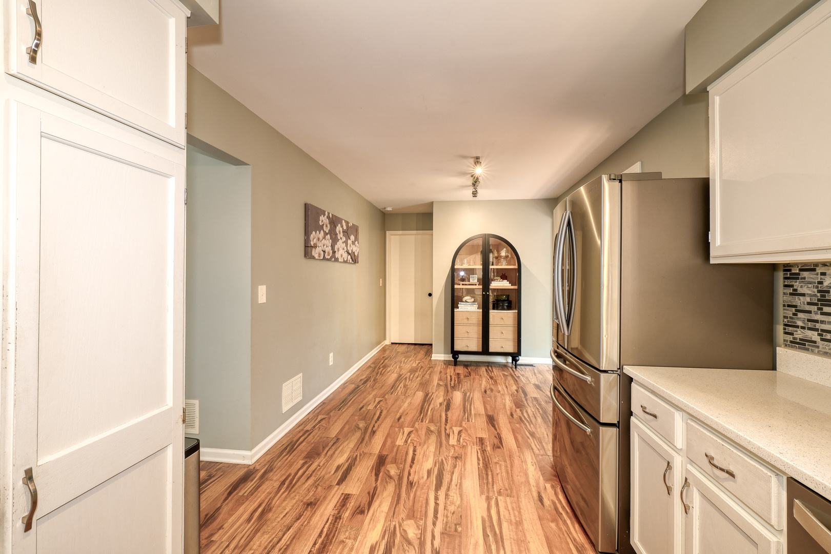 662 Nichole Lane, Geneva, IL 60134