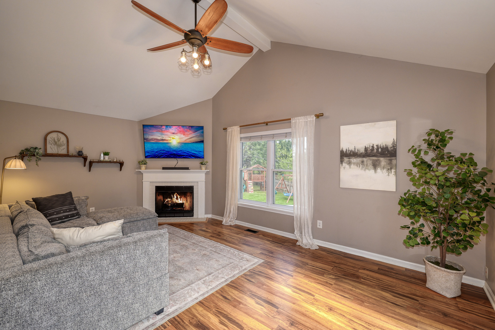 662 Nichole Lane, Geneva, IL 60134