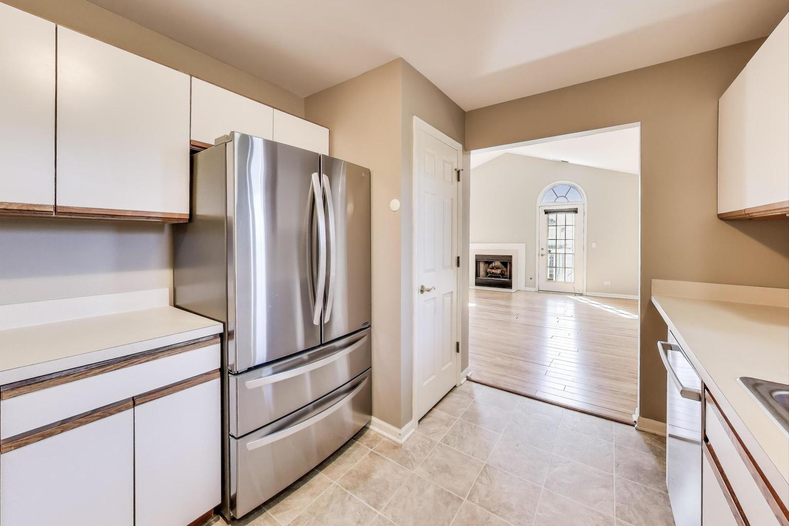 914 Prospect Court #914, Naperville, IL 60540