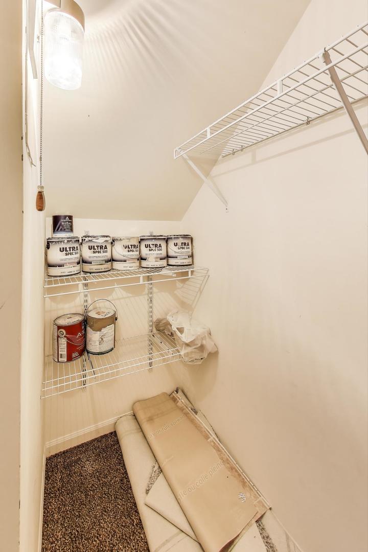 914 Prospect Court #914, Naperville, IL 60540