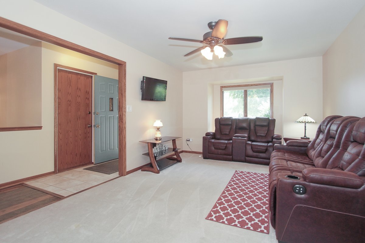 10859 Timer Drive #2, Huntley, IL 60142