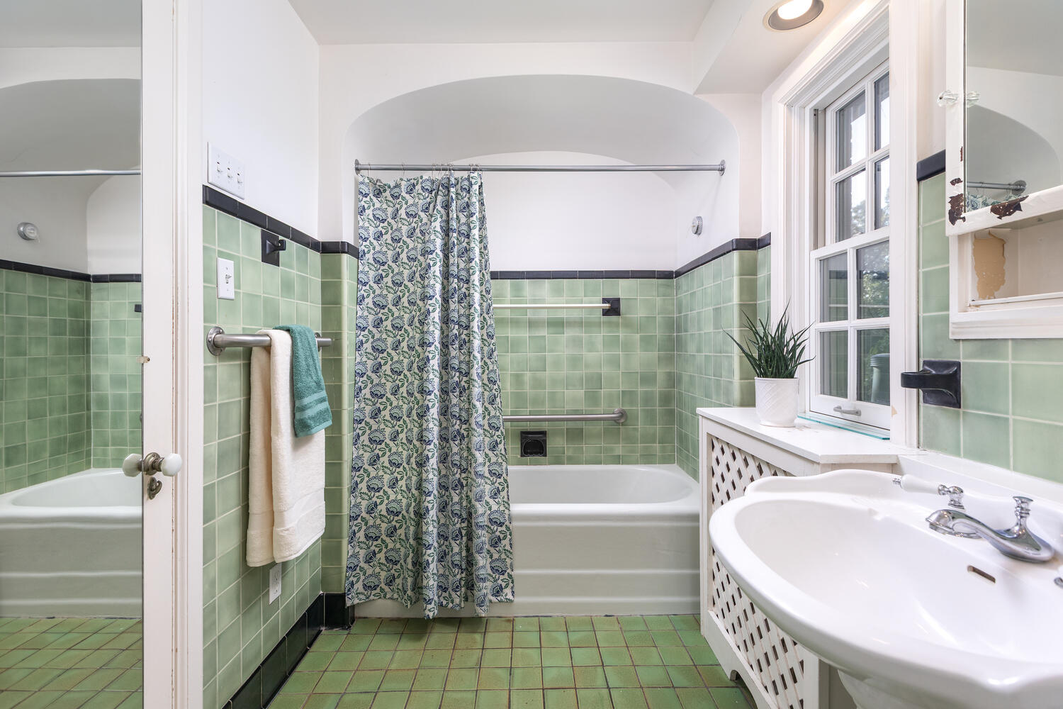 318 E Prospect Avenue, Ottawa, IL 61350