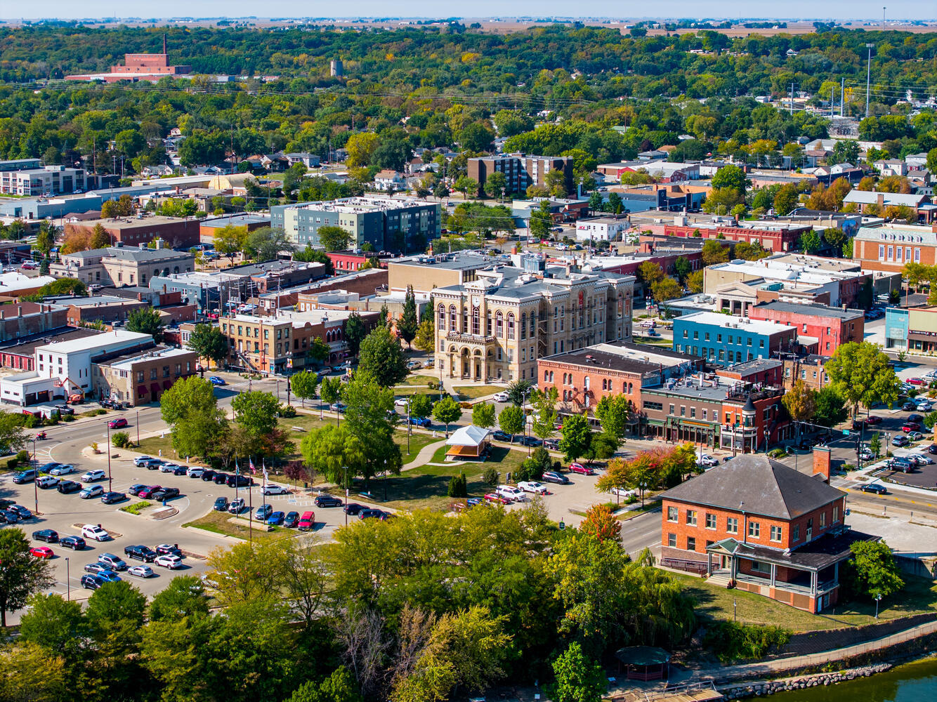 318 E Prospect Avenue, Ottawa, IL 61350