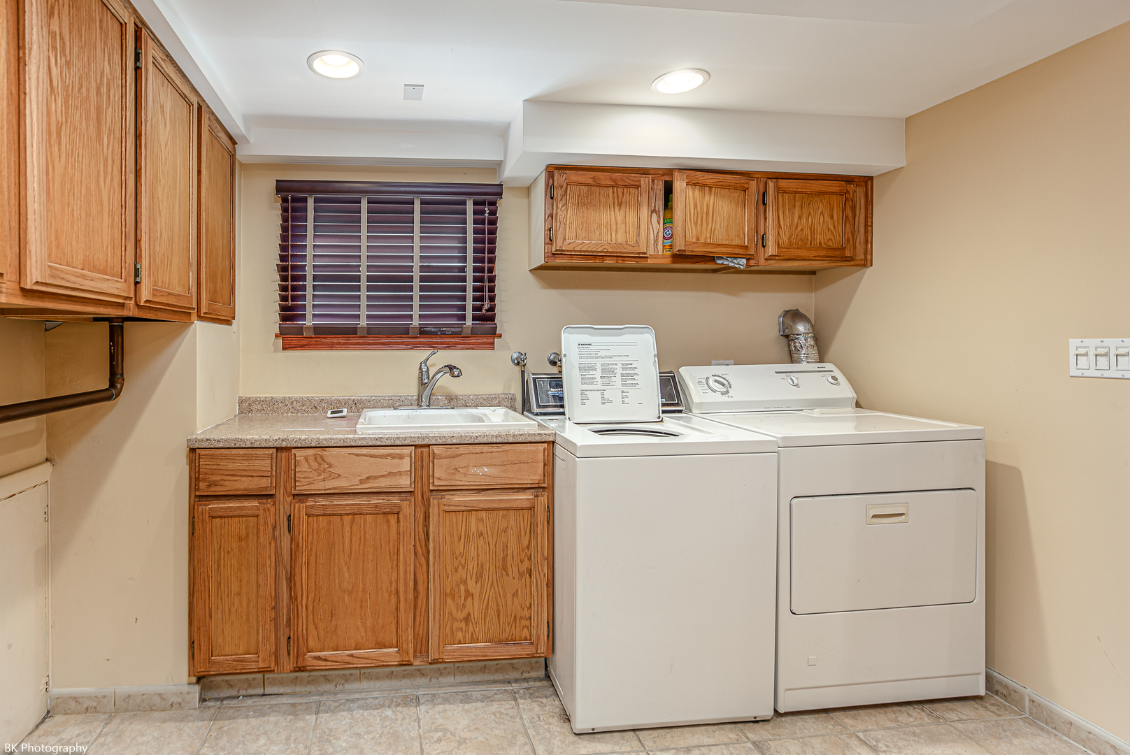 4533 W 99th Place, Oak Lawn, IL 60453