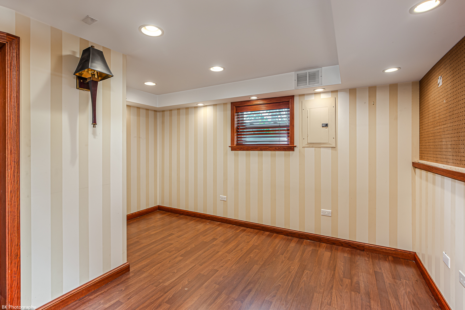 4533 W 99th Place, Oak Lawn, IL 60453