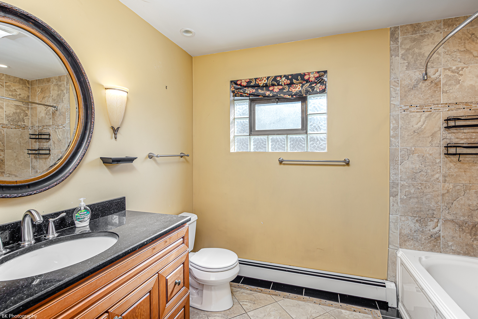 4533 W 99th Place, Oak Lawn, IL 60453