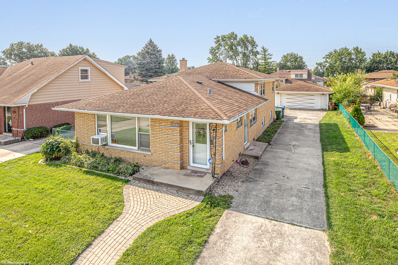 4533 W 99th Place, Oak Lawn, IL 60453