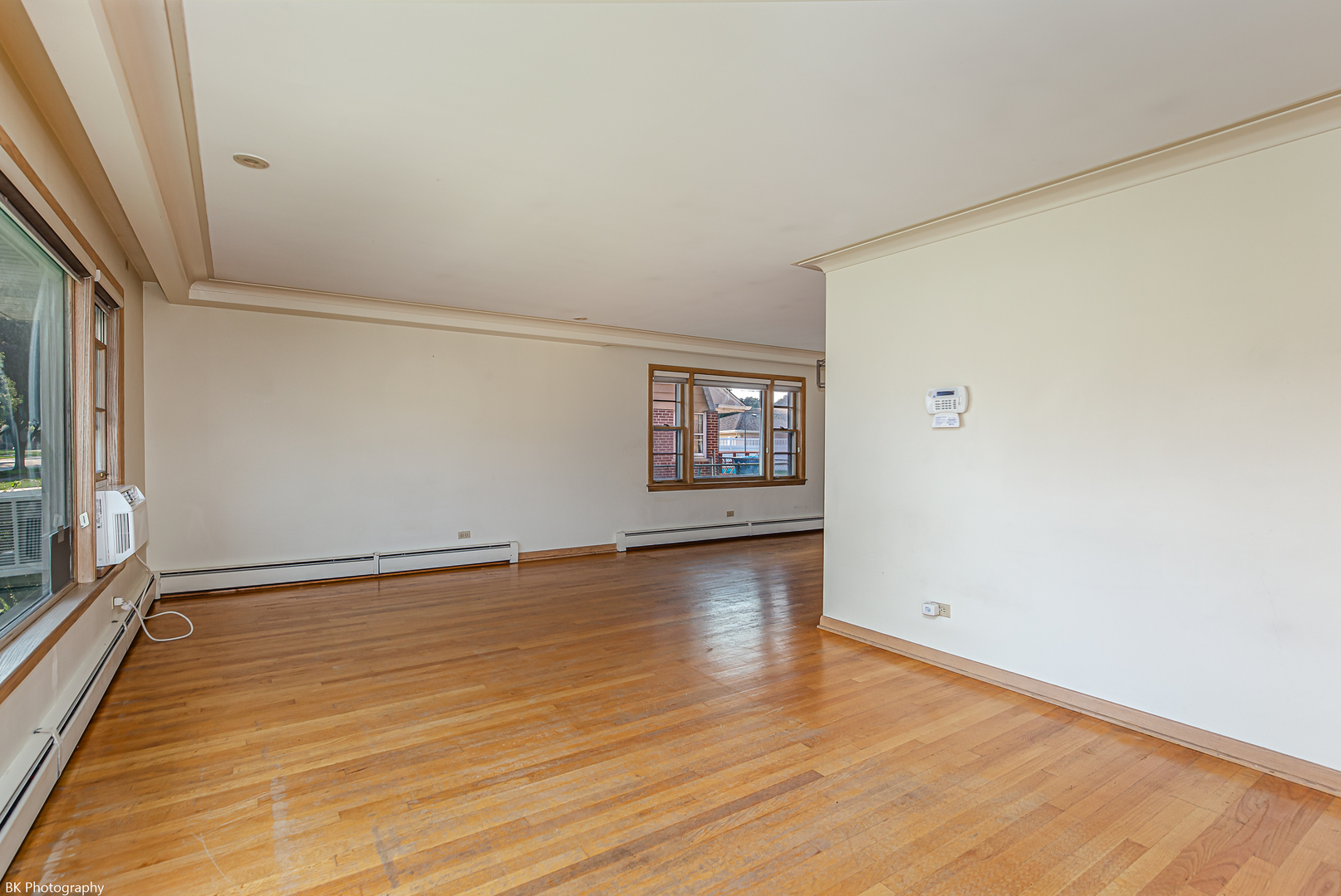 4533 W 99th Place, Oak Lawn, IL 60453